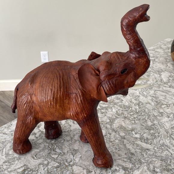 Vintage Elephant Leather Ears - Picture 3 of 5